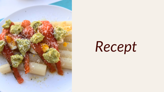 Asperges met avocadobearnaise en gerookte zalm
